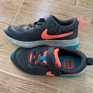 Little boys sneakers